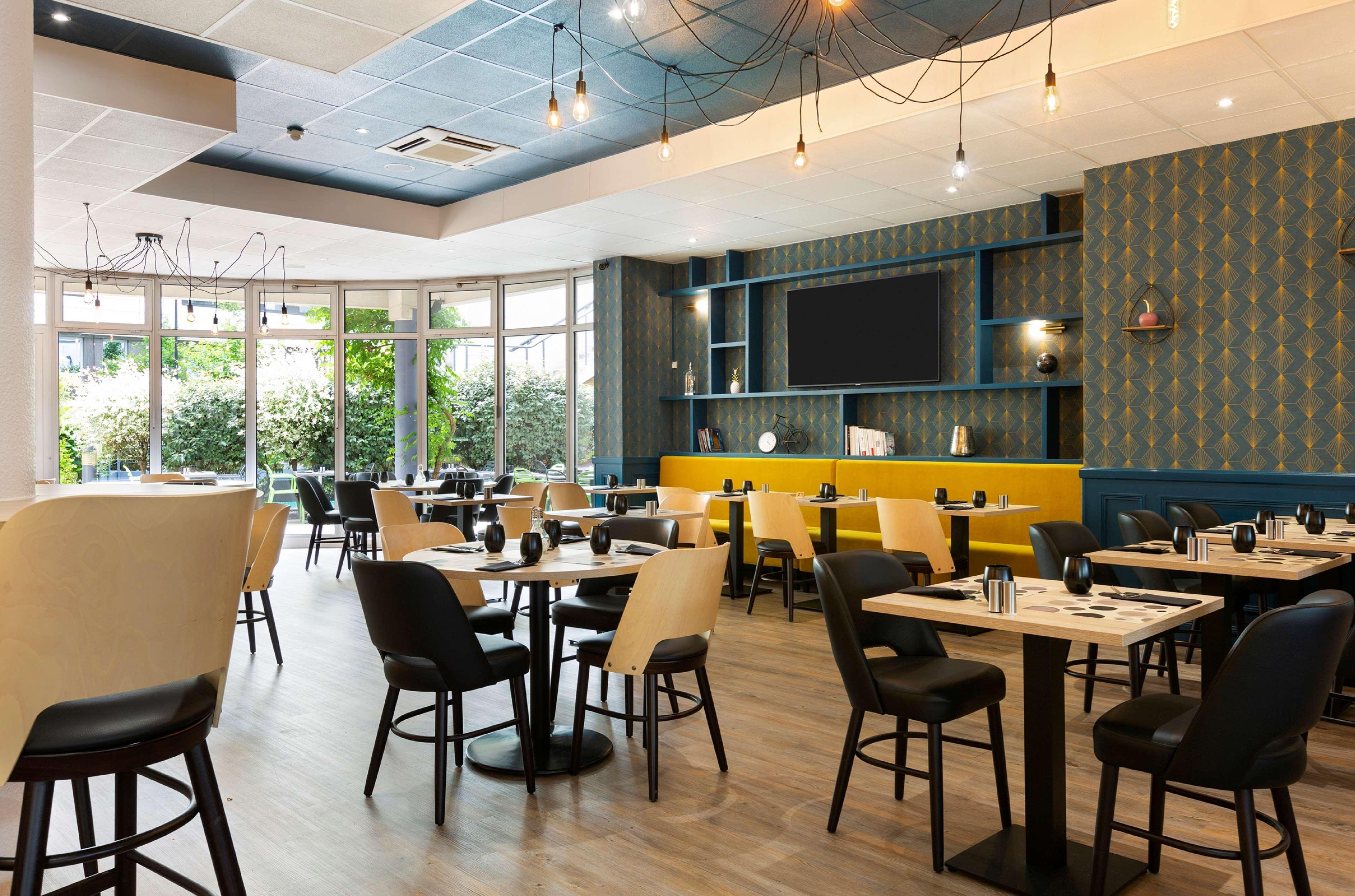 Hotel Kyriad Tours St Pierre Des Corps Gare Saint-Pierre-des-Corps Buitenkant foto