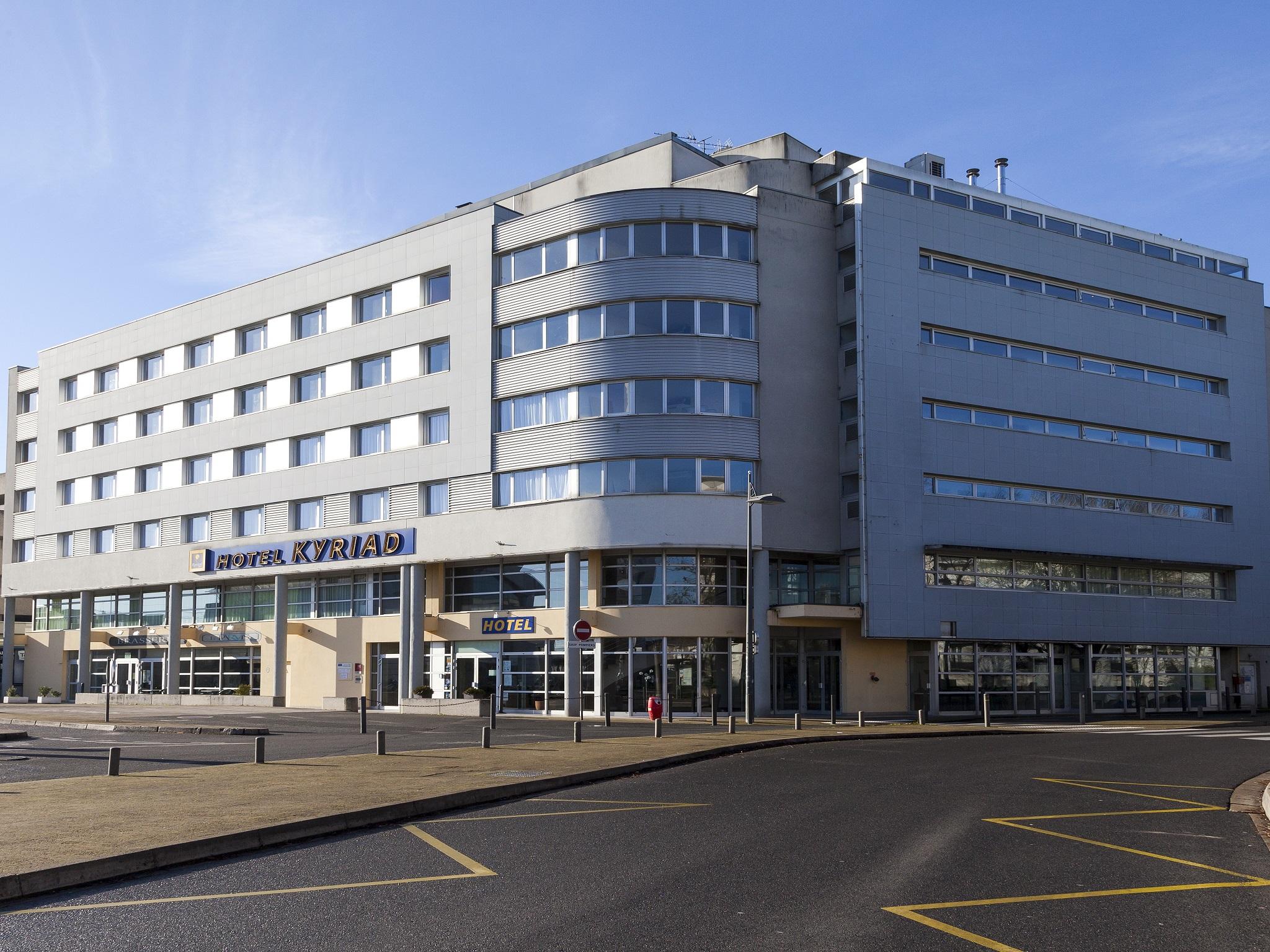 Hotel Kyriad Tours St Pierre Des Corps Gare Saint-Pierre-des-Corps Buitenkant foto